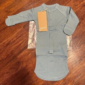 NWT Goumi Kids Poolside Gown SZ NB Newborn Blue Snap Bamboo Baby Sleeper